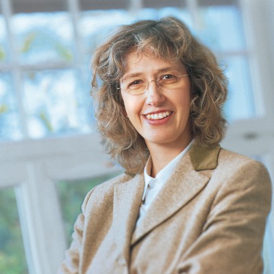 Dr. jur. Monika Dörr 